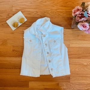 White denim frayed vest